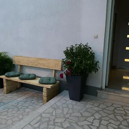 Διαμέρισμα Apartman Inge -sinj *