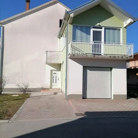 Apartman Inge -sinj Διαμέρισμα