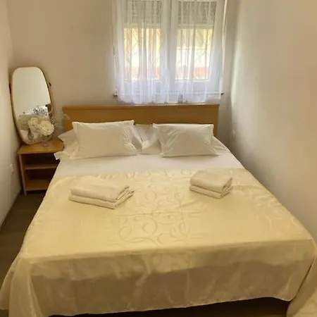 Διαμέρισμα Apartman Inge -sinj